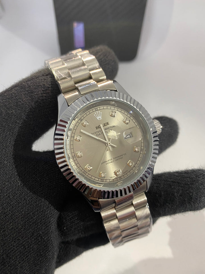 Rolex Datejust 31 – Silver Diamond Dial, Oyster Bracelet - EarStrength