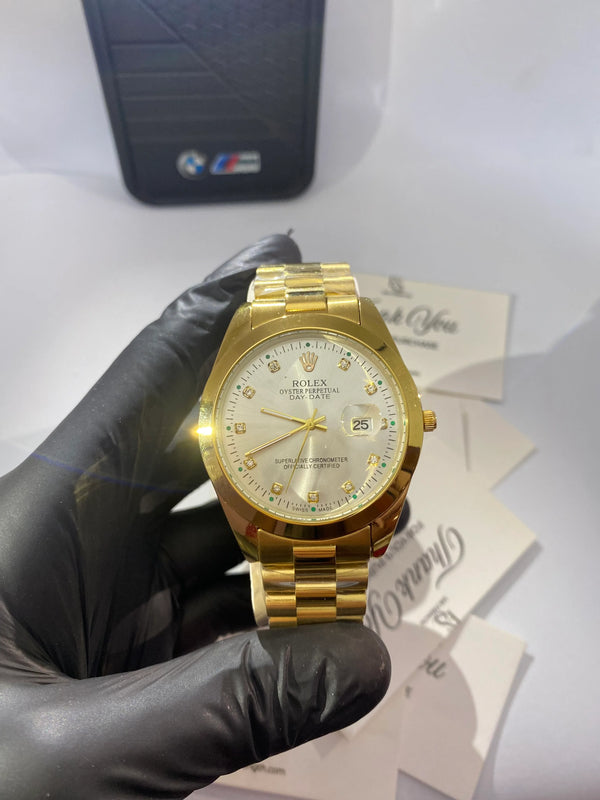 Rolex Oyster Perpetual Datejust – White Dial with Silver Diamond - EarStrength